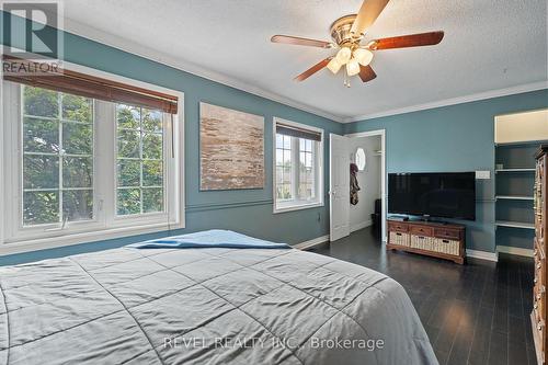 105 Dorothy Street, St. Catharines, ON - Indoor Photo Showing Bedroom