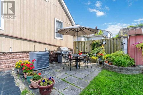 28 Walter Avenue S, Hamilton, ON - Outdoor