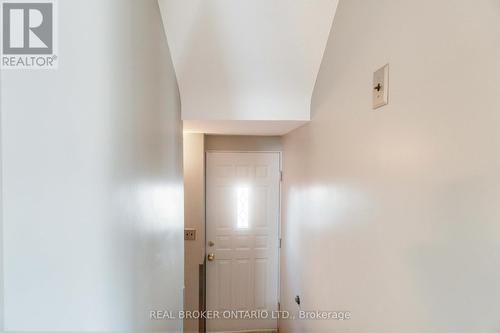 28 Walter Avenue S, Hamilton, ON - Indoor Photo Showing Other Room