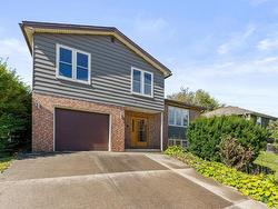 18 Portland Estates Boulevard  Dartmouth, NS B2W 6A1