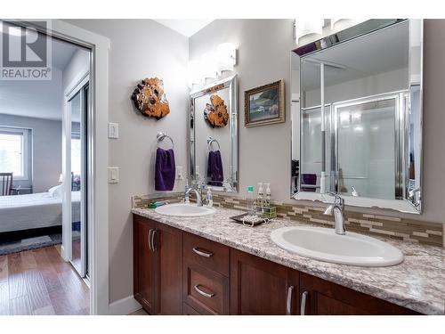 3474 Pine Valley Drive, Kelowna, BC - Indoor Photo Showing Bathroom