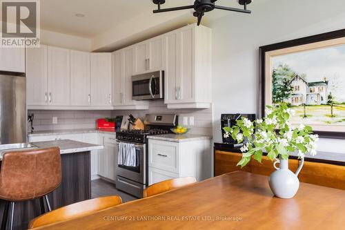 19 Curtis Street, Prince Edward County (Picton), ON - Indoor Photo Showing Kitchen