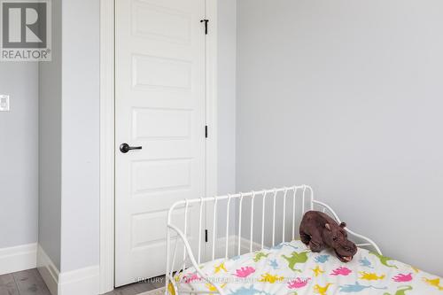 19 Curtis Street, Prince Edward County (Picton), ON - Indoor Photo Showing Bedroom