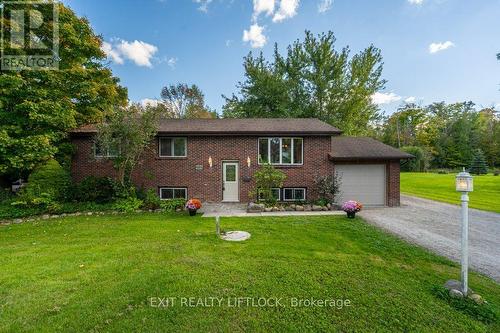 25 Emily Manor Drive, Kawartha Lakes, ON - Outdoor