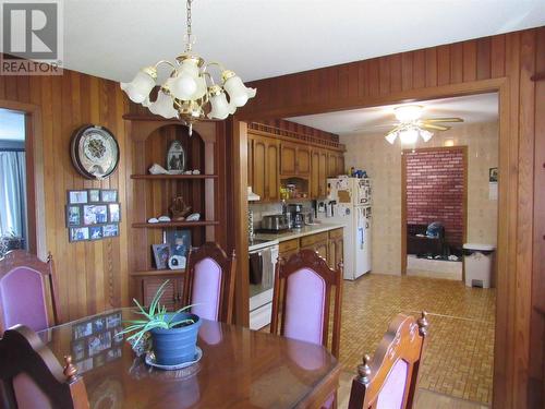 16 Warnock Rd, Iron Bridge, ON - Indoor Photo Showing Dining Room