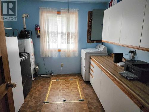 16 Warnock Rd, Iron Bridge, ON - Indoor Photo Showing Laundry Room