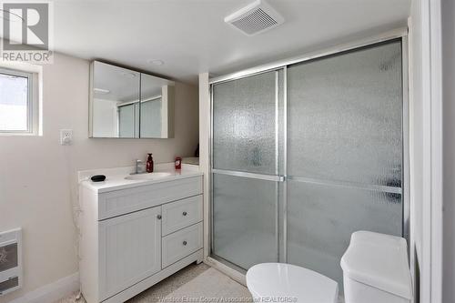 3021 Walker Road, Windsor, ON - Indoor Photo Showing Bathroom