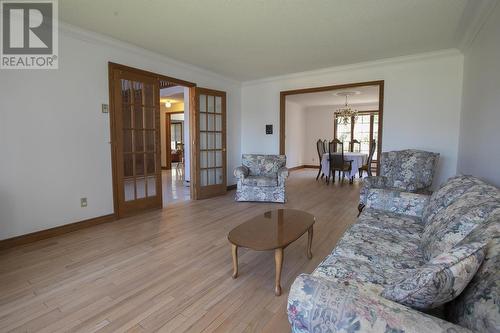 124 Bitonti Cres, Sault Ste. Marie, ON - Indoor Photo Showing Living Room