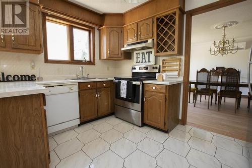 124 Bitonti Cres, Sault Ste. Marie, ON - Indoor Photo Showing Kitchen