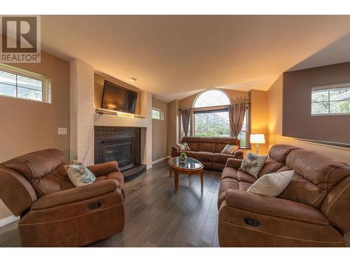 5807 Todd  Road, Kamloops, BC - Indoor Photo Showing Living Room With Fireplace