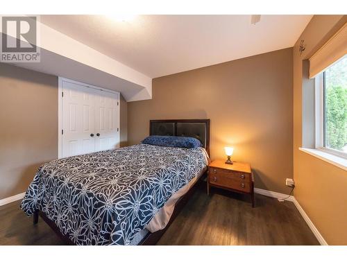 5807 Todd  Road, Kamloops, BC - Indoor Photo Showing Bedroom