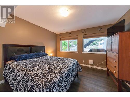 5807 Todd  Road, Kamloops, BC - Indoor Photo Showing Bedroom