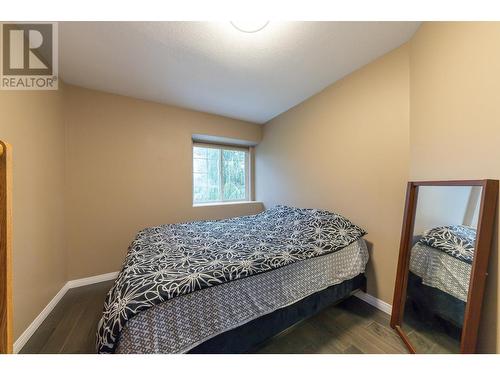 5807 Todd  Road, Kamloops, BC - Indoor Photo Showing Bedroom