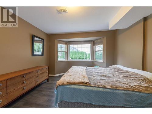 5807 Todd  Road, Kamloops, BC - Indoor Photo Showing Bedroom