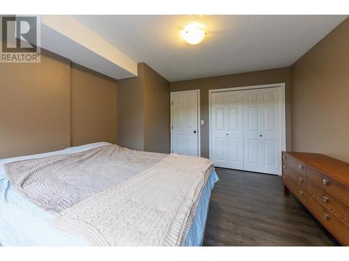 5807 Todd  Road, Kamloops, BC - Indoor Photo Showing Bedroom