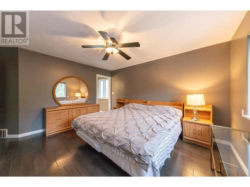 5807 Todd  Road, Kamloops, BC - Indoor Photo Showing Bedroom