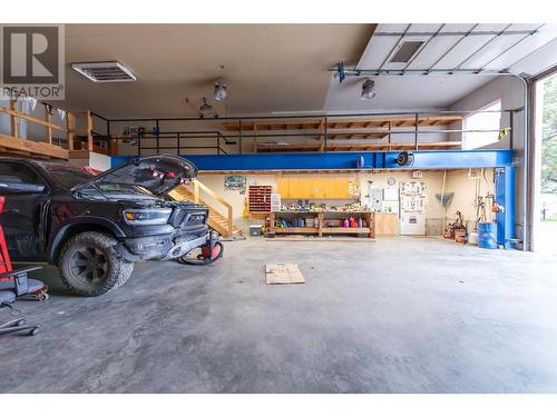 5807 Todd  Road, Kamloops, BC - Indoor Photo Showing Garage