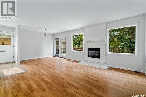 828 Shannon Road, Regina, SK - Indoor Photo Showing Living Room With Fireplace