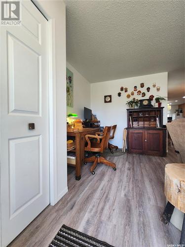 603 Main Street, Melville, SK - Indoor