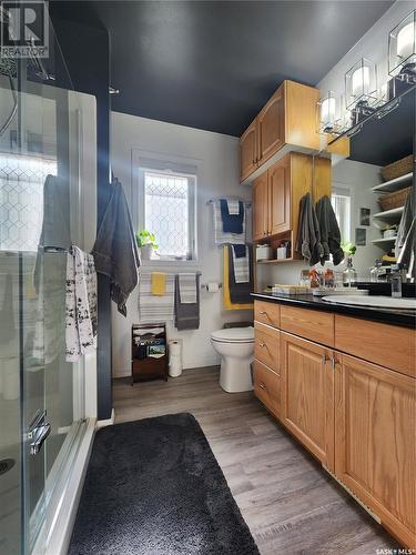 603 Main Street, Melville, SK - Indoor Photo Showing Bathroom