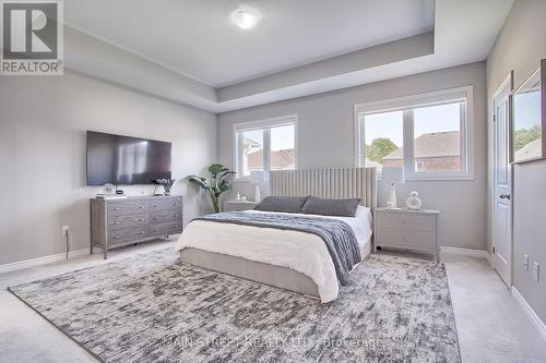 22 Kenneth Ross Bend, East Gwillimbury, ON - Indoor Photo Showing Bedroom