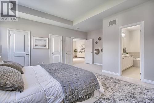 22 Kenneth Ross Bend, East Gwillimbury, ON - Indoor Photo Showing Bedroom