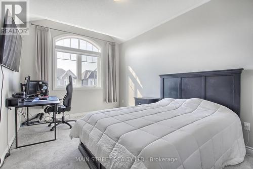 22 Kenneth Ross Bend, East Gwillimbury, ON - Indoor Photo Showing Bedroom