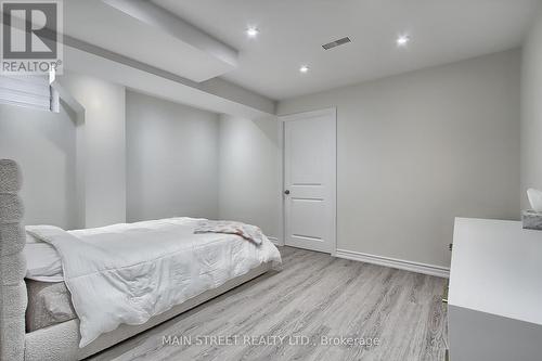 22 Kenneth Ross Bend, East Gwillimbury, ON - Indoor Photo Showing Bedroom