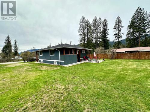 10 Skands Road, Christina Lake, BC - Outdoor With Backyard