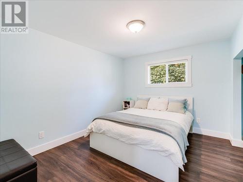 10 Skands Road, Christina Lake, BC - Indoor Photo Showing Bedroom