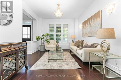 160 Smoothwater Terrace, Markham, ON - Indoor Photo Showing Living Room