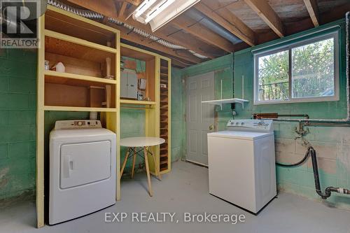 846 Mississauga Valley Boulevard, Mississauga, ON - Indoor Photo Showing Laundry Room