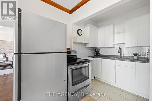 17520 Keele Street, King, ON - Indoor Photo Showing Kitchen