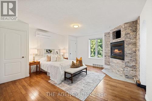 17520 Keele Street, King, ON - Indoor Photo Showing Bedroom