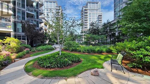 2205 - 2121 Lakeshore Boulevard W, Toronto, ON - Outdoor