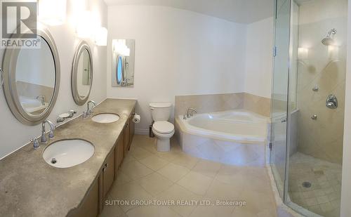 2205 - 2121 Lakeshore Boulevard W, Toronto, ON - Indoor Photo Showing Bathroom