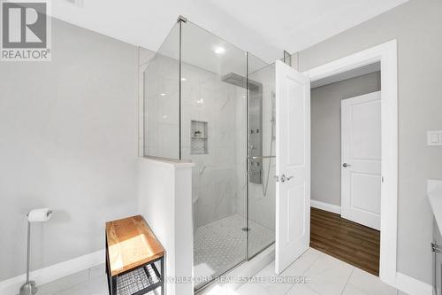 32 Shady Glen Crescent, Caledon, ON - Indoor Photo Showing Bathroom