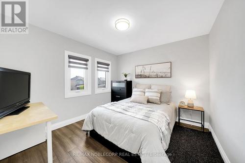 32 Shady Glen Crescent, Caledon, ON - Indoor Photo Showing Bedroom