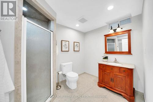 32 Shady Glen Crescent, Caledon, ON - Indoor Photo Showing Bathroom