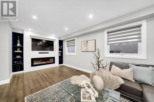 32 Shady Glen Crescent, Caledon, ON - Indoor Photo Showing Living Room With Fireplace