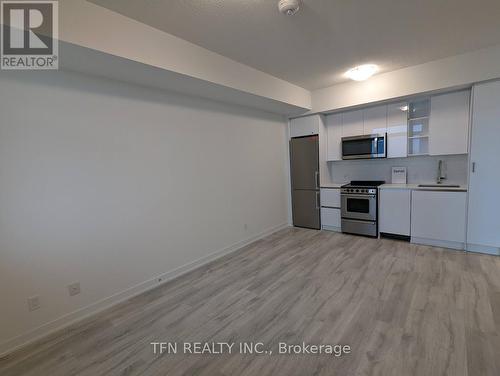 1807 - 251 Manitoba Street, Toronto, ON - Indoor Photo Showing Kitchen