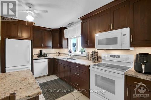 921 Dianne Avenue, Prescott And Russell, ON - Indoor Photo Showing Kitchen