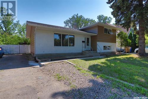 1425 Parker Avenue, Regina, SK - Outdoor