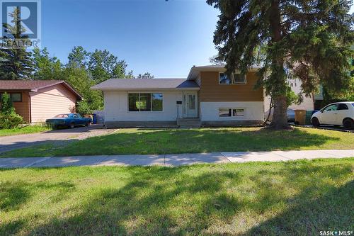 1425 Parker Avenue, Regina, SK - Outdoor With Facade