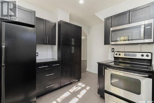 104 Idylwyld Place, Saskatoon, SK - Indoor Photo Showing Kitchen