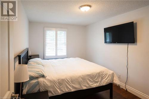 25 Windward Street, St. Catharines, ON - Indoor Photo Showing Bedroom