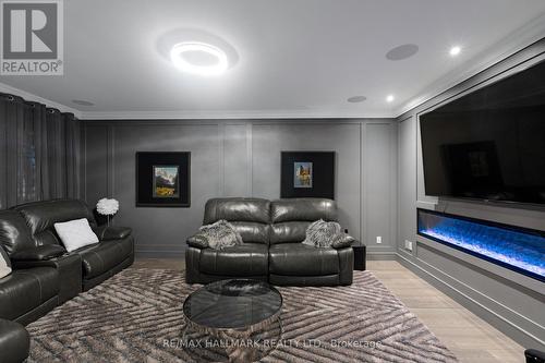 48 Forest Circle Court, Vaughan, ON - Indoor Photo Showing Living Room