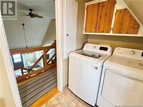 1900 Connemara Place, Bathurst, NB - Indoor Photo Showing Laundry Room