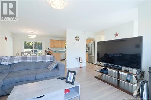 54 Ridge Way, Grand Bay-Westfield, NB - Indoor Photo Showing Living Room