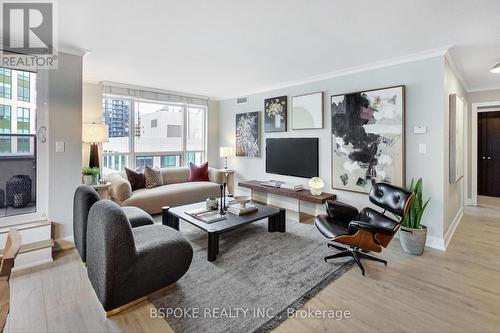 1808 - 20 Blue Jays Way, Toronto, ON - Indoor Photo Showing Living Room